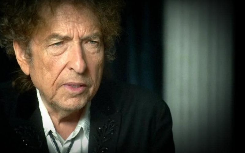 Il folksinger Bob Dylan ritorna con un nuovo libro “Philosophy of Modern Song” a novembre