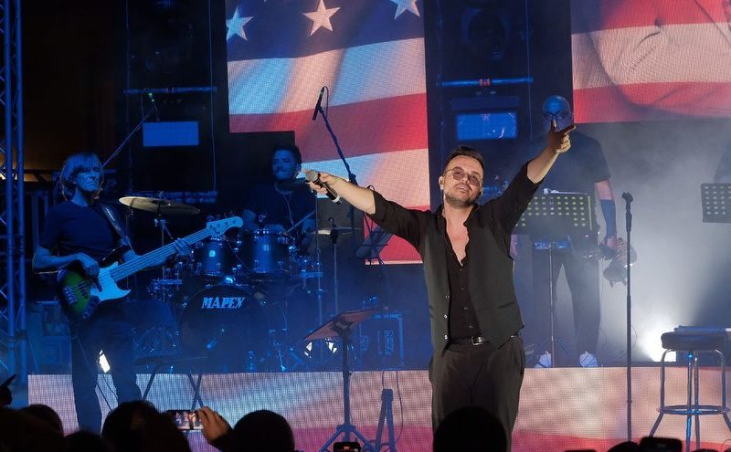 Continua con grande successo il tour “E’ Gioia Live” di Andrea Sannino