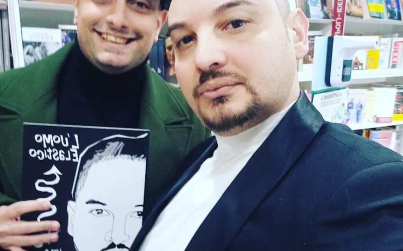 Presentazione de “L’Uomo Elastico” alla libreria “Io Ci sto” di Napoli