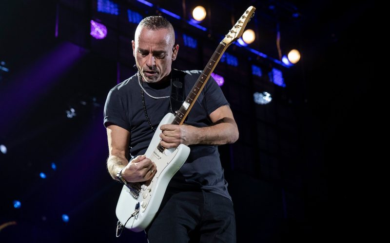 Eros Ramazzotti fa tappa a Eboli con il suo show “BATTITO INFINITO WORLD TOUR”: la musica nel cuore
