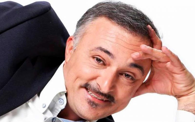All’arena di Agorà San Sebastiano al Vesuvio va di scena la comicità di Paolo Caiazzo con il suo “Eppure sorrido”: un summer show tutto da ridere.
