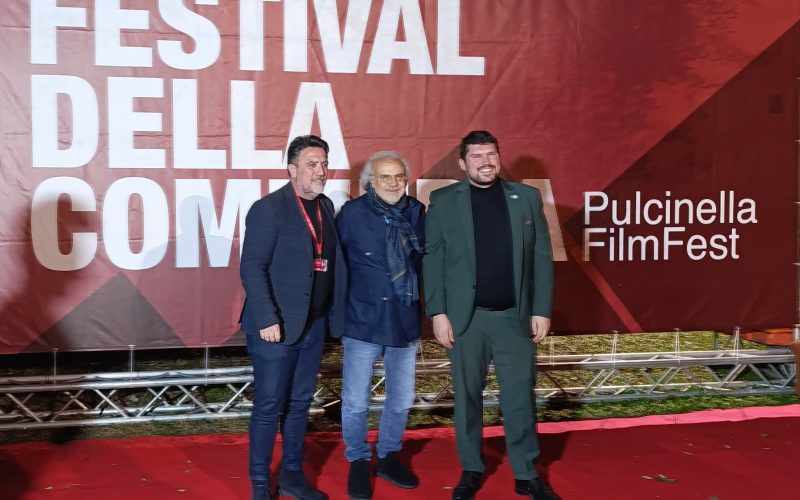Al Pulcinella Film Fest riappare il Jerry Calà scomparso nell’ultimo film “Chi ha rapito Jerry Calà?”
